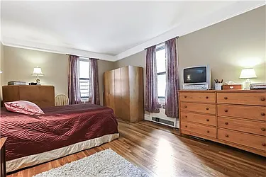 Sold by Avenue Sotheby's International Realty