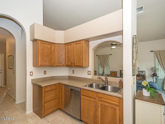 5th image of 60132 E Crestview Ct