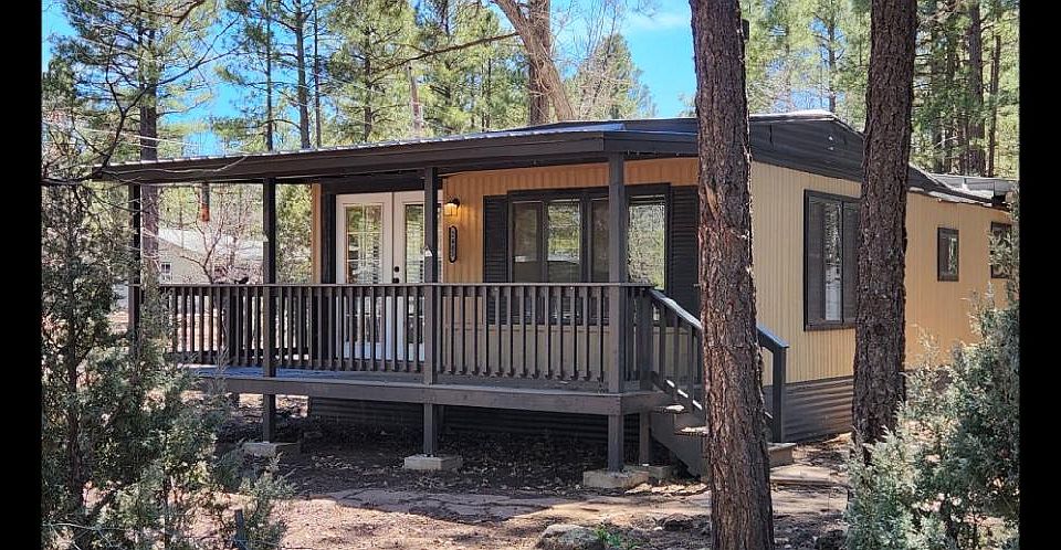 2nd image of 2485 Spring Dr