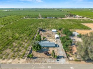 6110 W Nebraska Ave, Caruthers, CA 93609