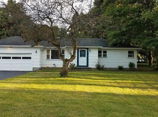 415 Thomar Dr, Webster, NY 14580
