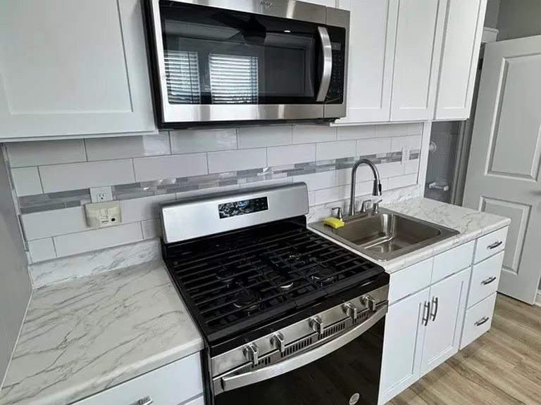 172 Washington Ave #2 — Photo 2