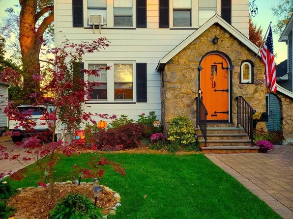 725 Stockton St, New Milford, NJ 07646