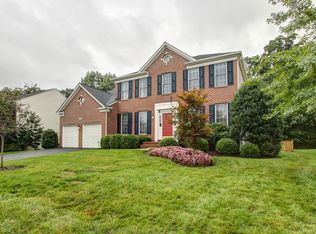 895 Rhonda Pl SE, Leesburg, VA 20175