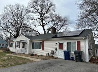 217 Wethersfield Dr, Warwick, RI 02886