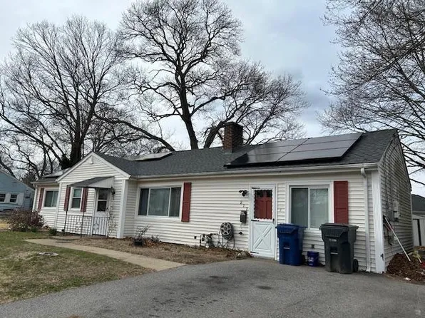 217 Wethersfield Dr, Warwick, RI 02886