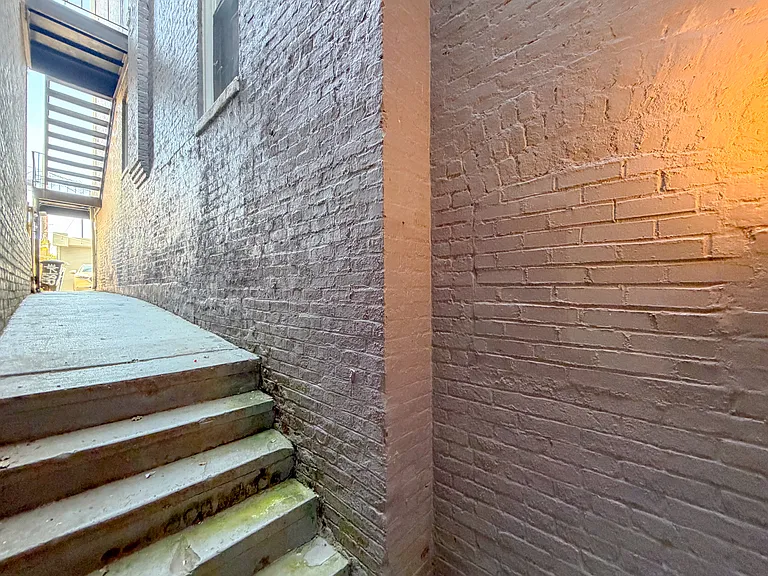 48 New York Ave NW #B — Photo 42