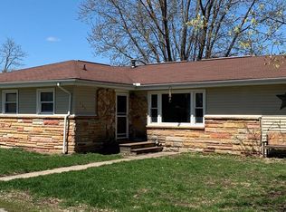 403 W 11th St, Georgetown, IL 61846