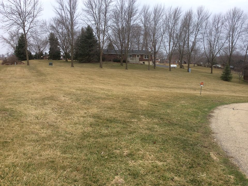 2nd image of Hickory Hollow