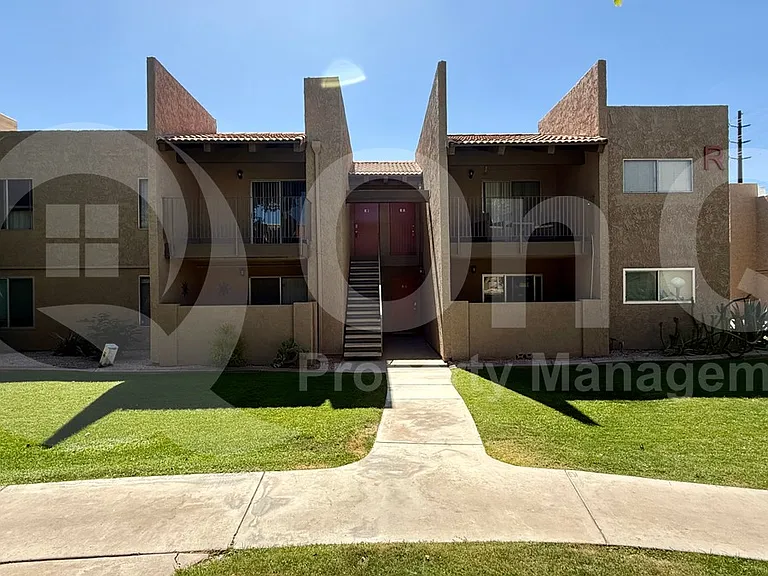 5525 E Thomas Rd #R7 — Photo 12