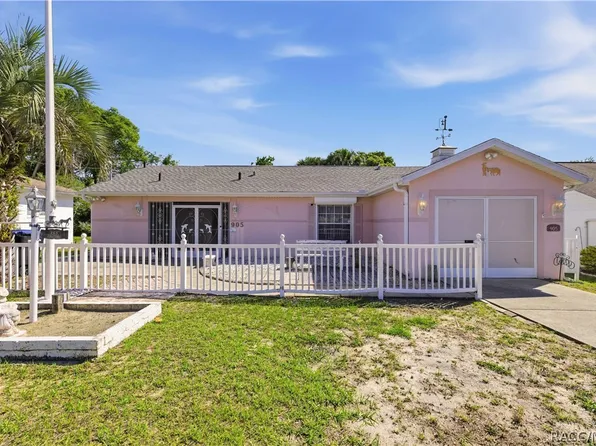 905 W Starjasmine Pl, Beverly Hills, FL 34465