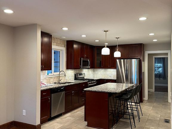 Kitchen | Kitchen Island