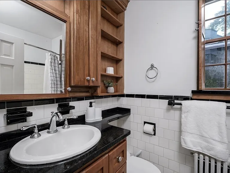 37 Commonwealth Ave #11 — Photo 11