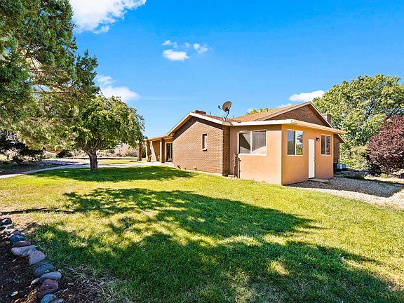 5th image of 390 Dammeron Valley Dr W