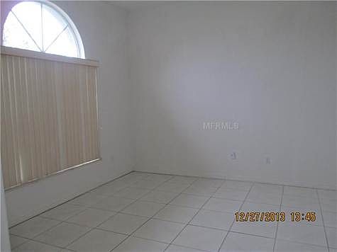 4th image of 2692 Maxwell Ct W