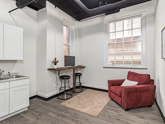 2nd image of 620 S 3rd St #6