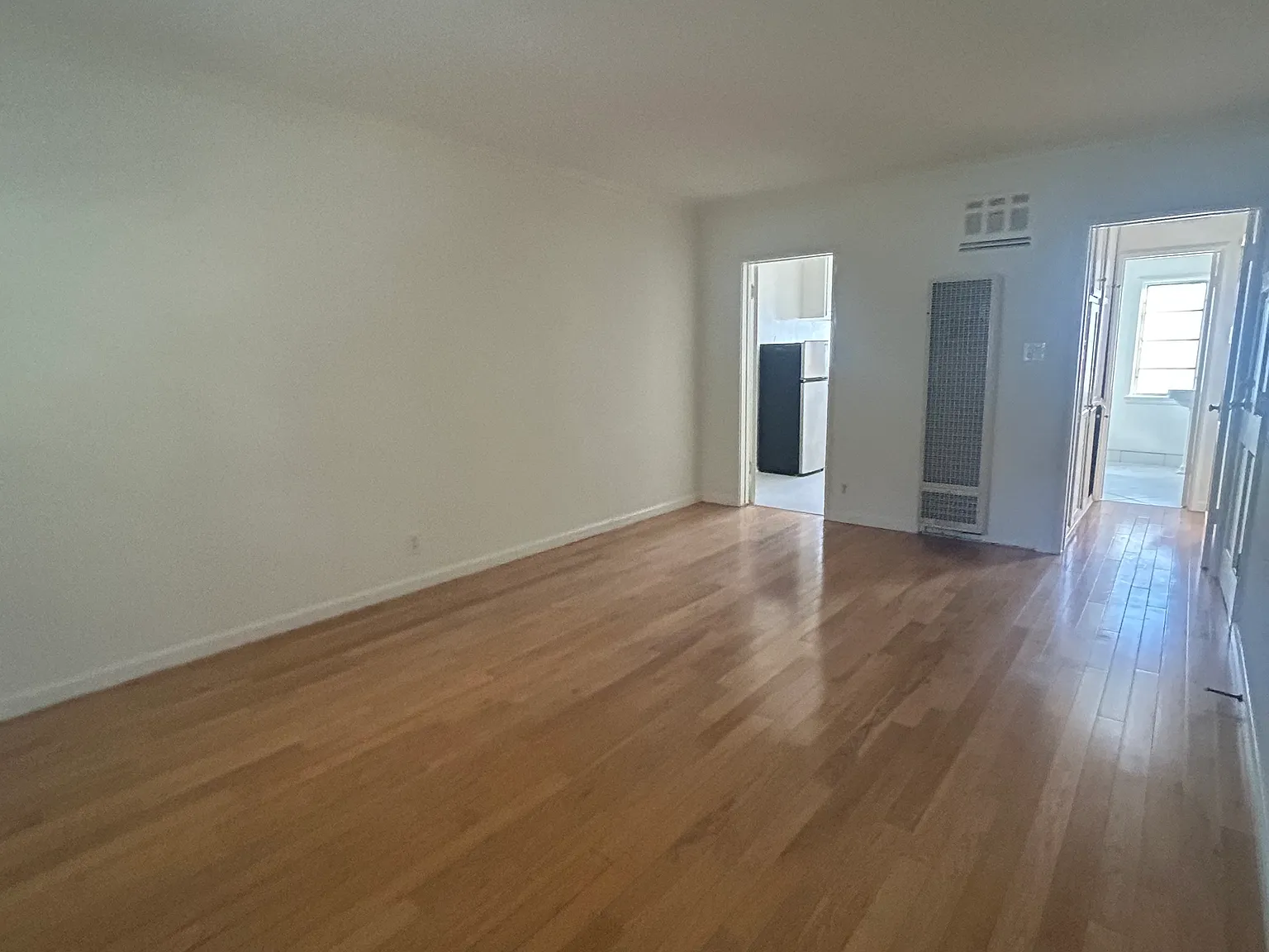 1 bed, 750 sqft, $1,995 — Photo 2