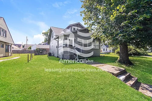 712 Summer St Photo 1