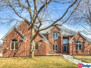 13712 Parker Cir, Omaha, NE 68154