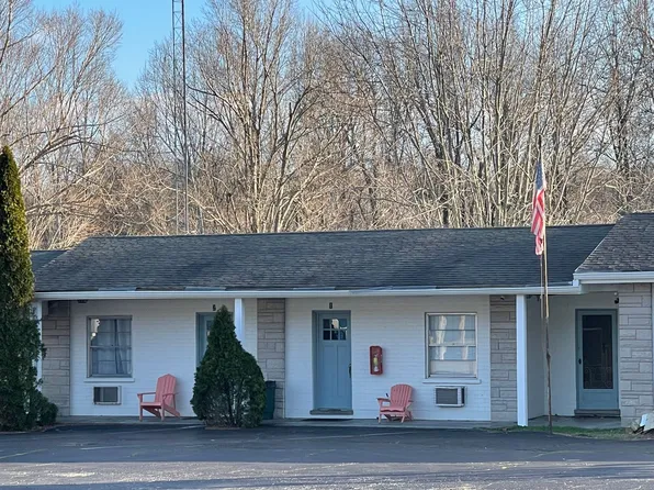 Poplar Creek Efficiency Apartments- All Inclusive, 4975 Us Highway 62 W #3, Kuttawa, KY 42055