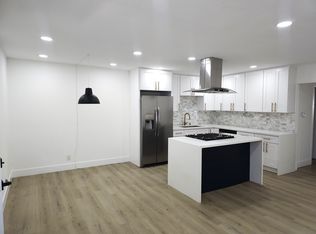 1612 Coriander Dr #D, Costa Mesa, CA 92626