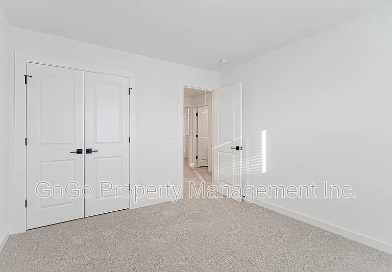 1411 Darrowby Way #1 — Photo 19