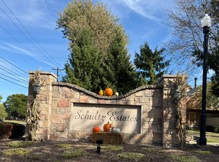 42720 Sheldon Pl APT 144, Clinton Township, MI 48038