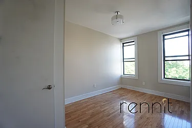 Rented by Rennit Inc.