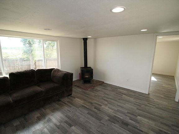 5th image of 14399 Coal Pit Rd