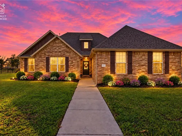 18397 Astor Dr, Fayetteville, AR 72704