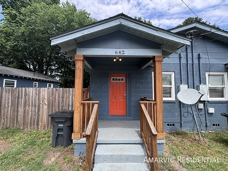 642 Cleveland St — Photo 10