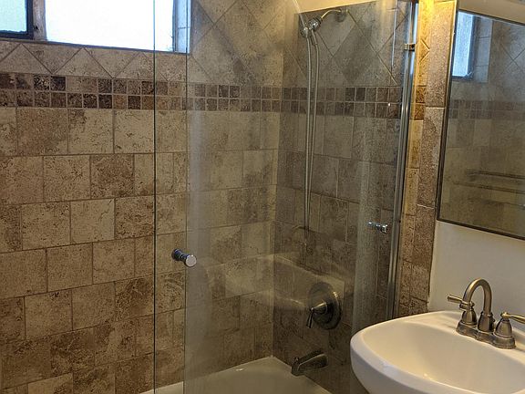 5th image of 5640 N Gladys Ave APT C