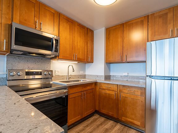 4th image of 3045 Ala Napuaa Pl APT 1-1318