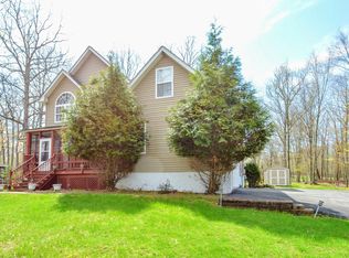 119 Tomnoddy Dr, Tamiment, PA 18371