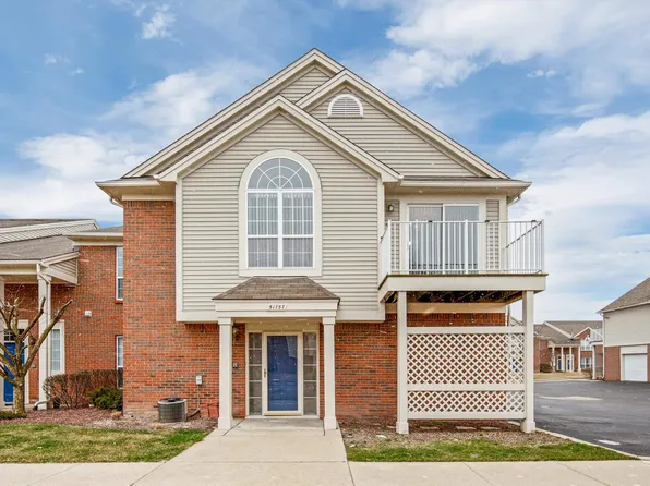 51757 Adler Park Dr W, Chesterfield, MI 48051