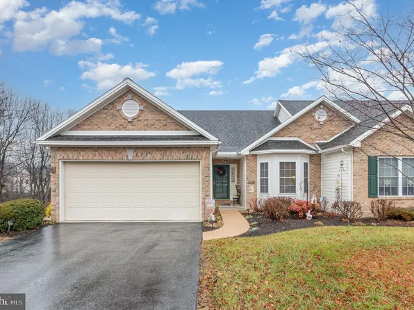 7748 Hanoverdale Dr, Harrisburg, PA 17112