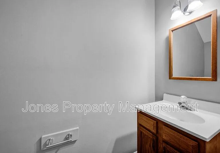 2676 White Oak Ln — Photo 19