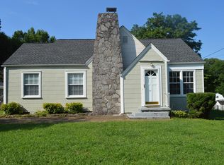 4 Piedmont Cir, Chattanooga, TN 37415