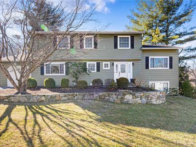 365 Columbine Court, Yorktown Heights, NY, 10598