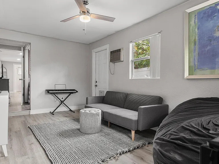 5651 Kelly Dr N — Photo 22