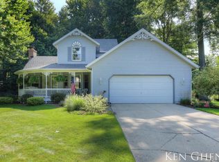 4282 Heritage Dr, Hudsonville, MI