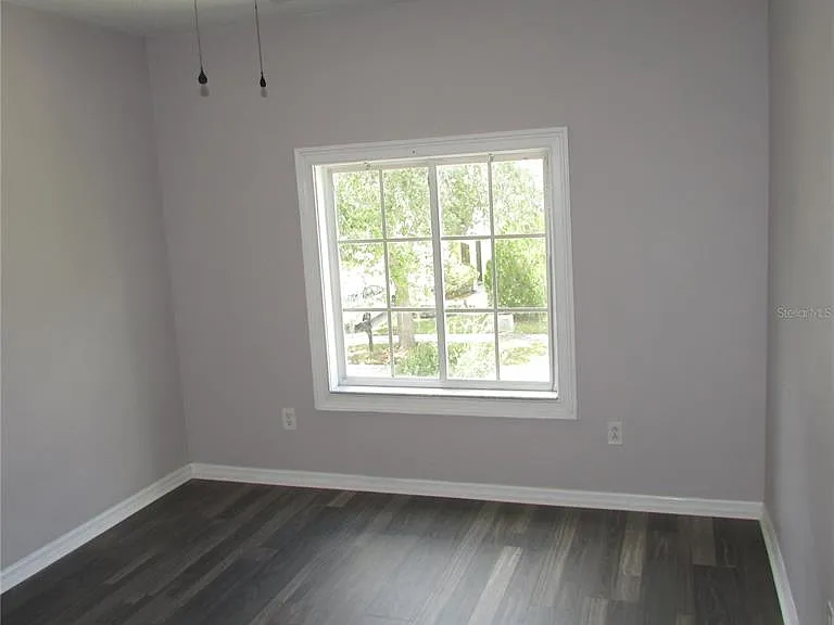 15219 Starleigh Rd — Photo 13