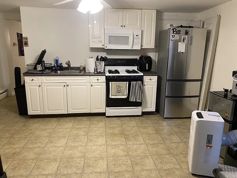 114 S 18th St #1 — Photo 7