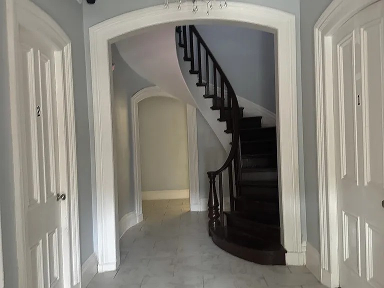 Cedar St — Photo 9