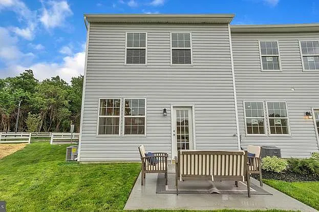 10 Peregrine Way — Photo 17