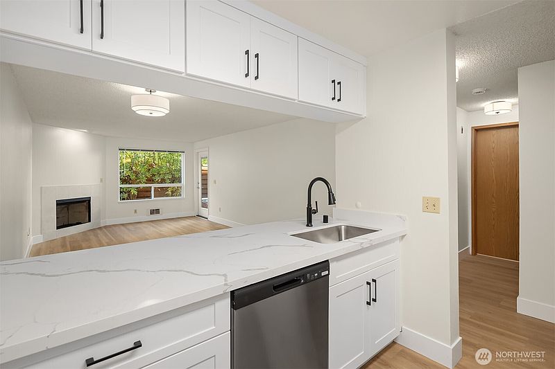 4th image of 10501 8th Avenue NE #127