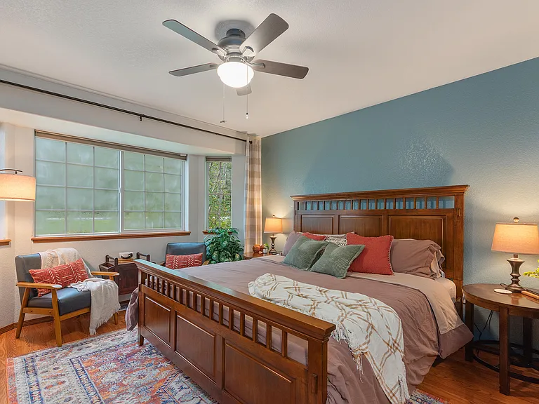 2538 W Mission Hills Ave — Photo 8