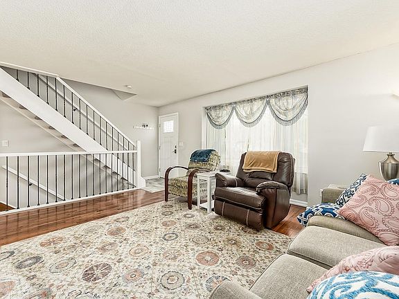 3rd image of 1775 Galleon Blvd