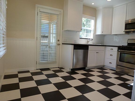 2nd image of 5439 Colfax Ave