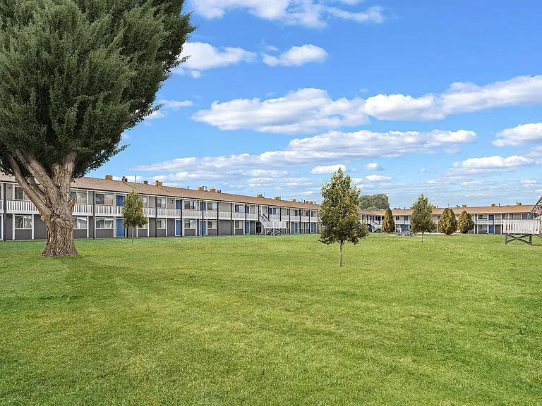 Peak 72 Apartments — Photo 32